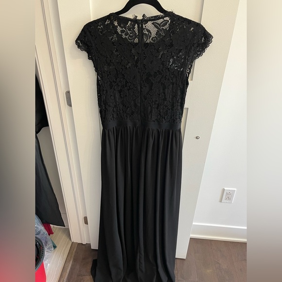 Lace long dress - Picture 3 of 3